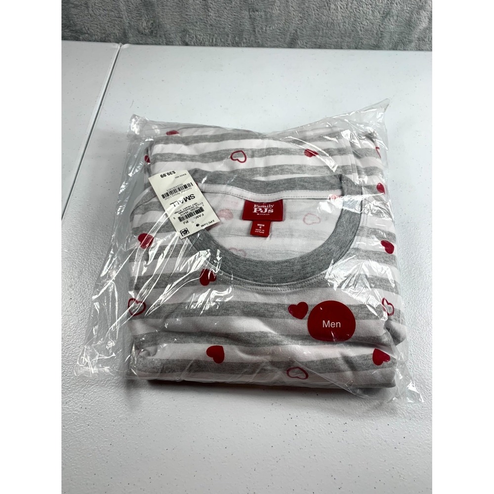 Macy's Family PJs Matching Pajama Set 2-Pc Men Small Gray Hearts Strip Valentine